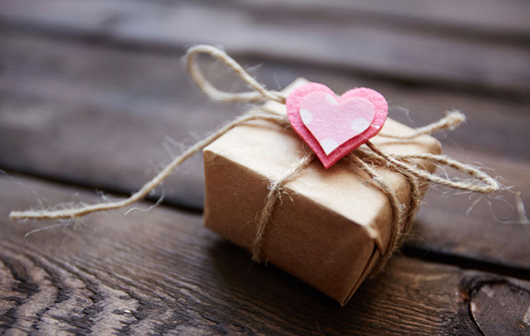Что подарить девушке на 14 февраля, подарки на день влюбленных